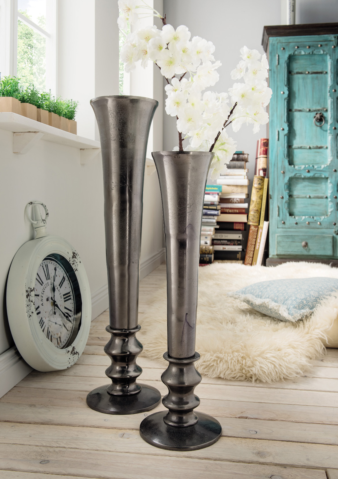 Bodenvase | TRUMPET 1 | Aluminium Vintage schwarz | rund 19 cm / 75 cm hoch