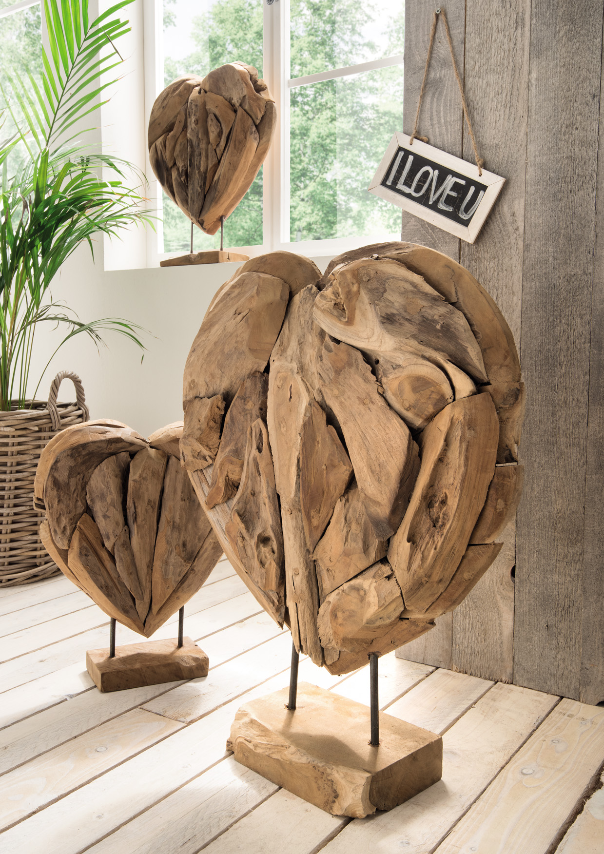 Deko-Herz | HEART | Teakholz auf Ständer |  50 cm