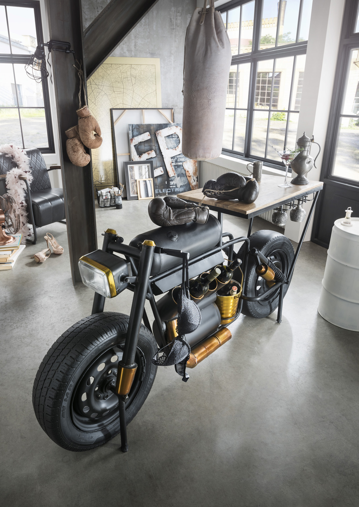 Motobike-Bar VECTOR | Metall schwarz-gold | ca. 180 cm