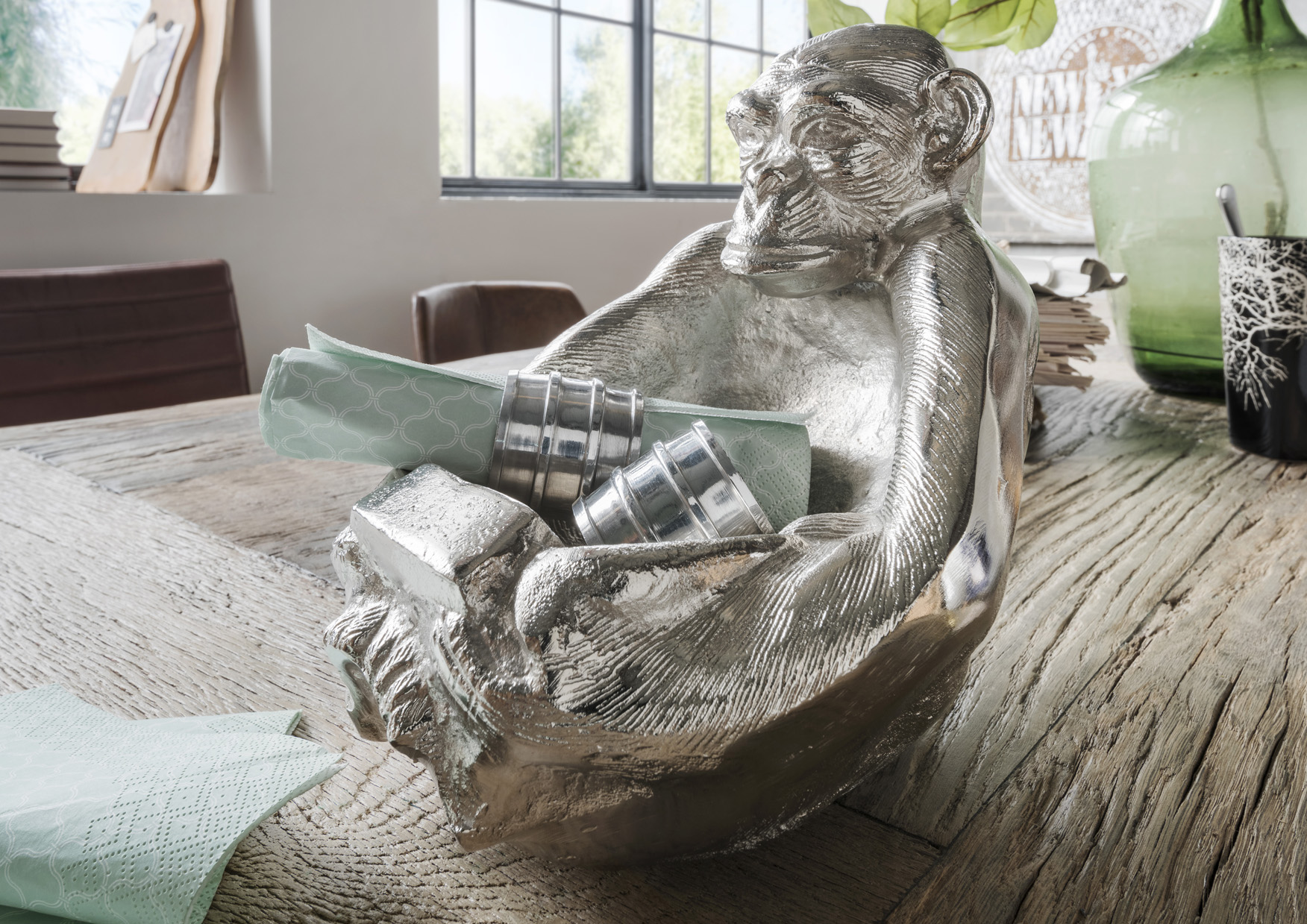 Deko-Schale MONKEY | Affe mit Ablageschale in Aluminium massiv (3 KG) silber-natur vernickelt