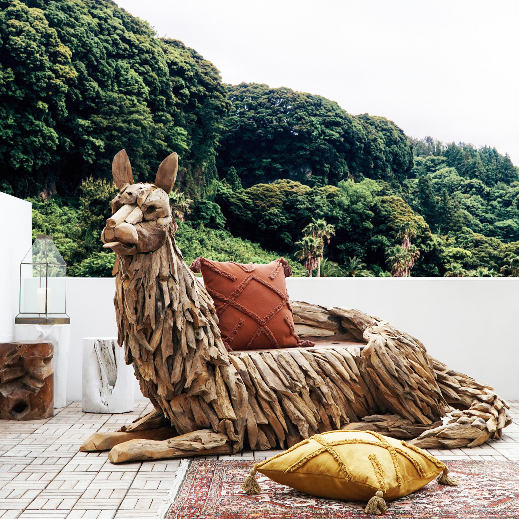 Objekt-Sitzbank LAMA | recyceltes Teakholz | ca. 210 cm