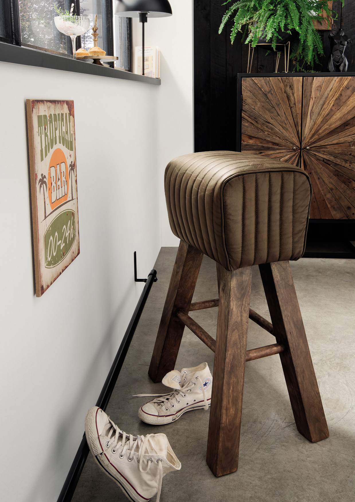 Barhocker TURNBOCK | Echtleder vintage-grünbraun | Mangoholz
