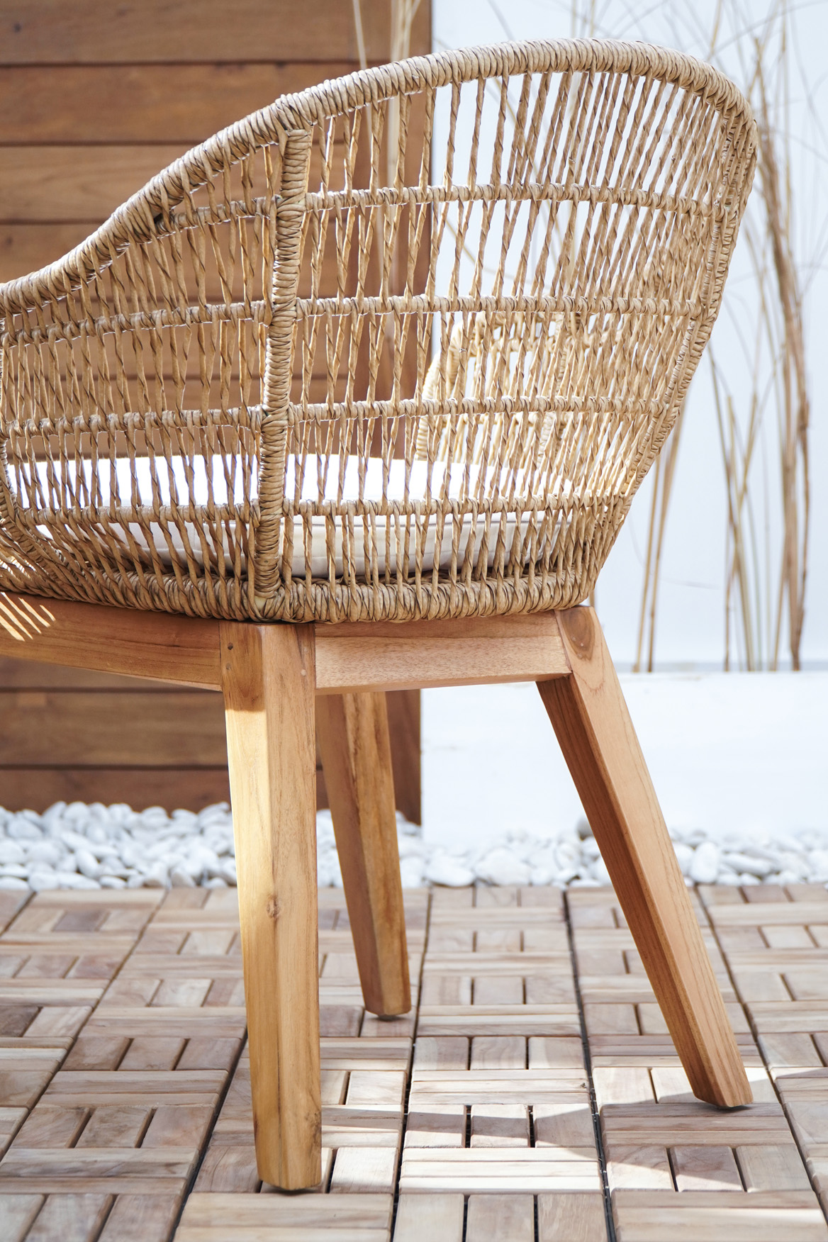 Gartenstuhl AMORA | Teakholz/Polyrattan | mit Sitzkissen