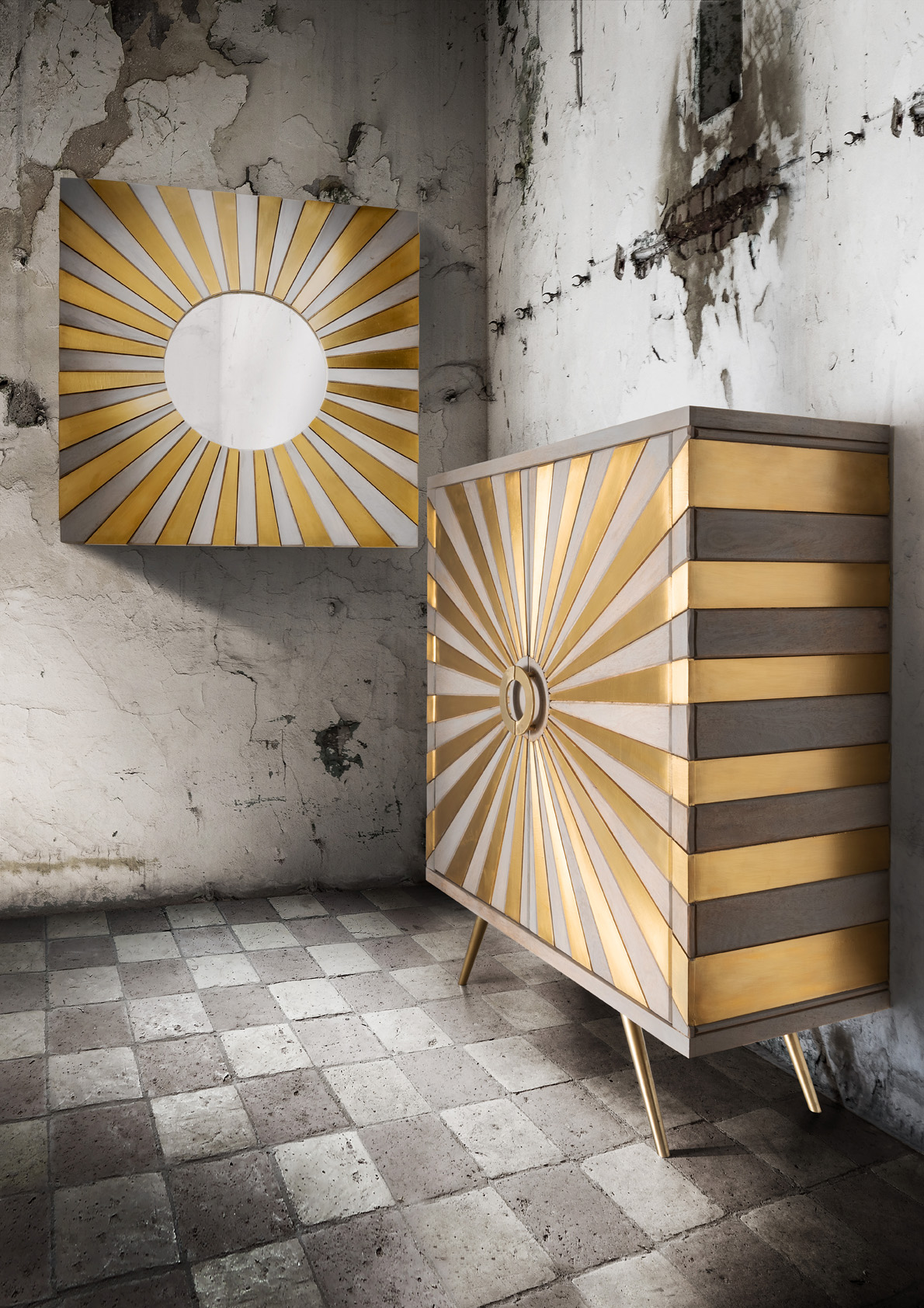 Kommode SUN | 2-türig | Mangoholz grau/Metall gold | 94 cm breit