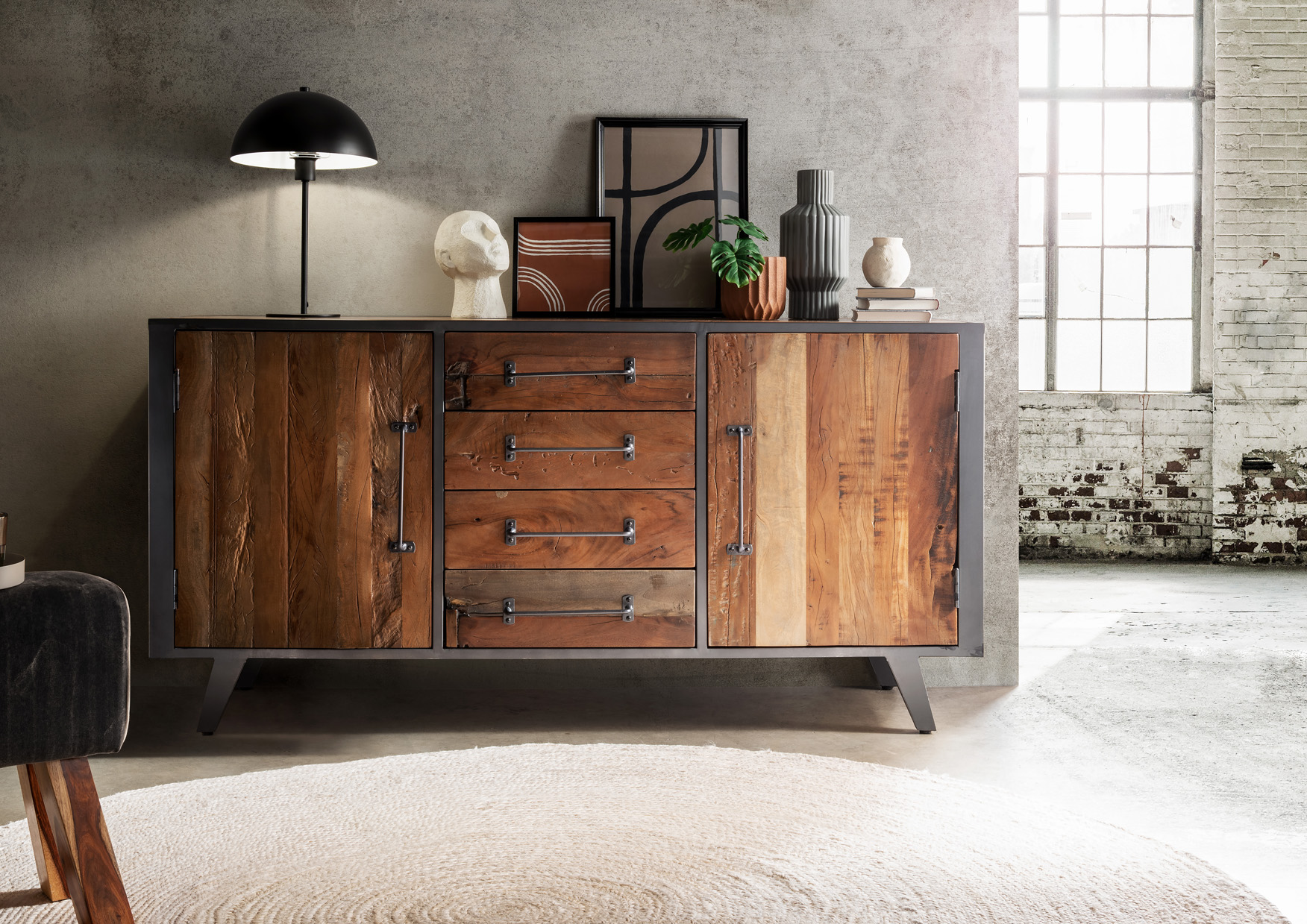 Sideboard OLDWOOD | recyceltes Altholz | Metall gun-metal | 160 cm breit