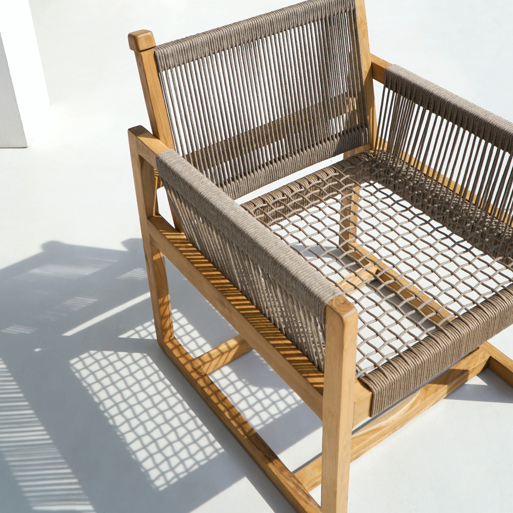 Gartensessel MARIO | Teak | Seilgeflecht taupe | mit Kissen