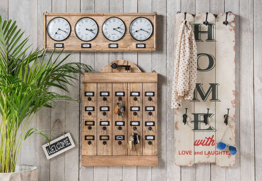 Wanduhr WELTZEIT mit 4 Zeitzonen | recyeltes Mangoholz | ca. 79 cm / 25 cm hoch