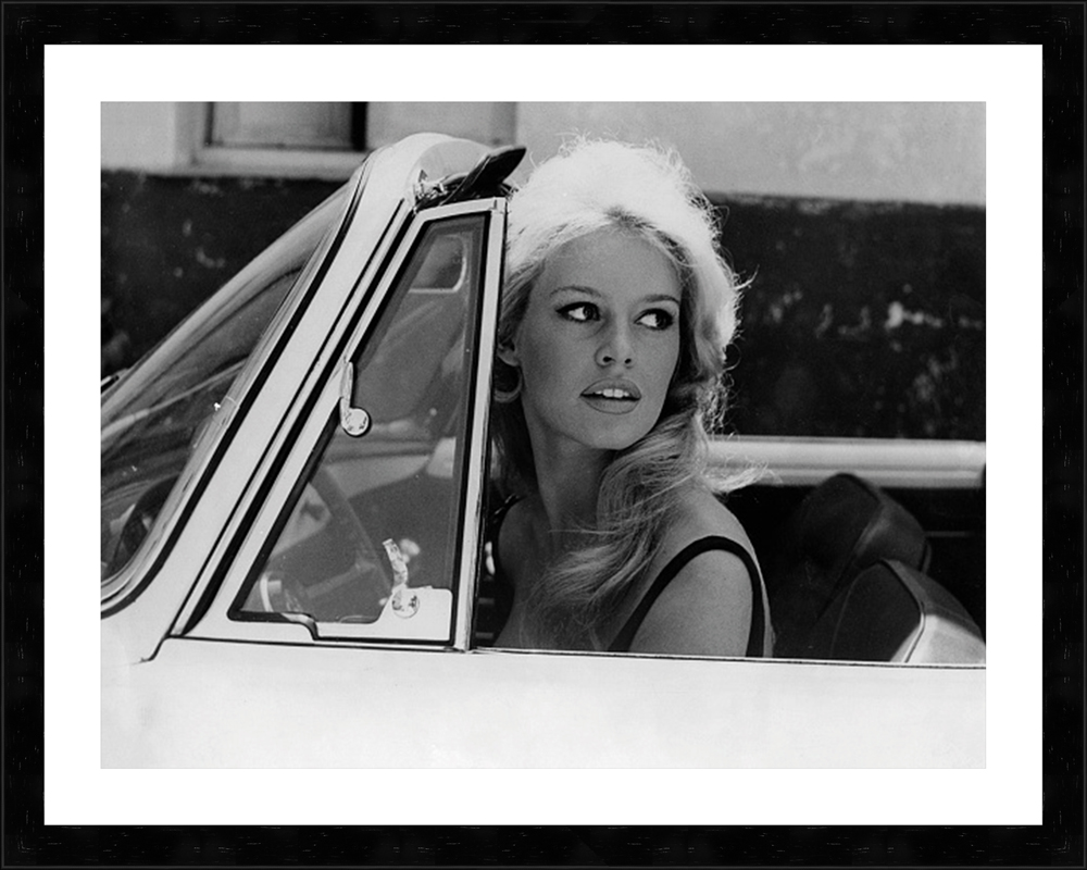 Wandbild MondiArt | BRIGITTE BARDOT | Rahmen schwarz | M : 90 x 70 cm