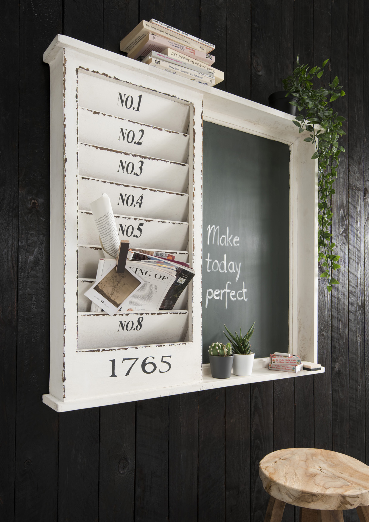 Memoboard NEWS | Altholz-Vintage weiss | mit Tafel und 8 Fächern für Zeitungen